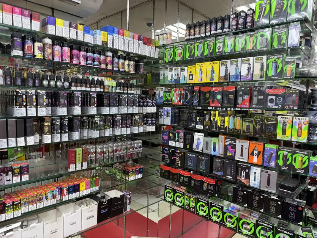 Vape device shelf